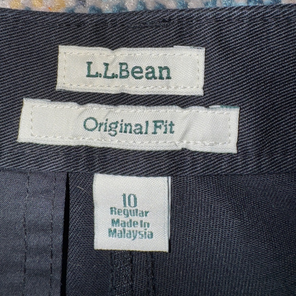 L.L. Bean Original Fit Chino Shorts
Size 10 - Picture 3 of 4